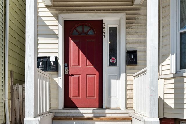 224 Lexington St 2, Boston, MA 02128