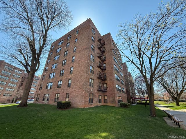 18-75 Corporal Kennedy Street 4A, Bayside, NY 11360