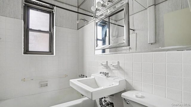 18-75 Corporal Kennedy Street 4A, Bayside, NY 11360