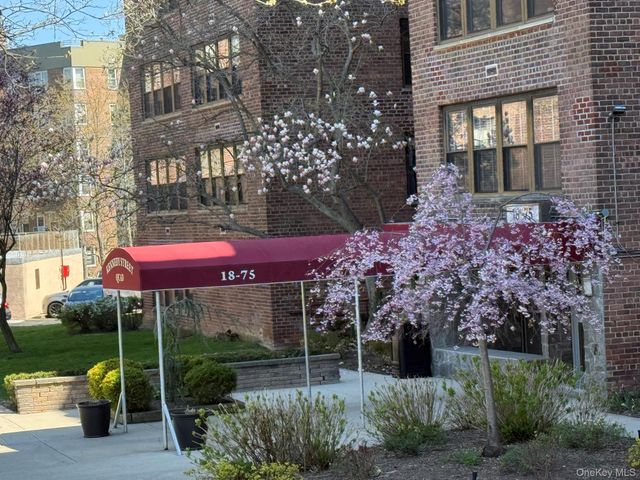 18-75 Corporal Kennedy Street 4A, Bayside, NY 11360