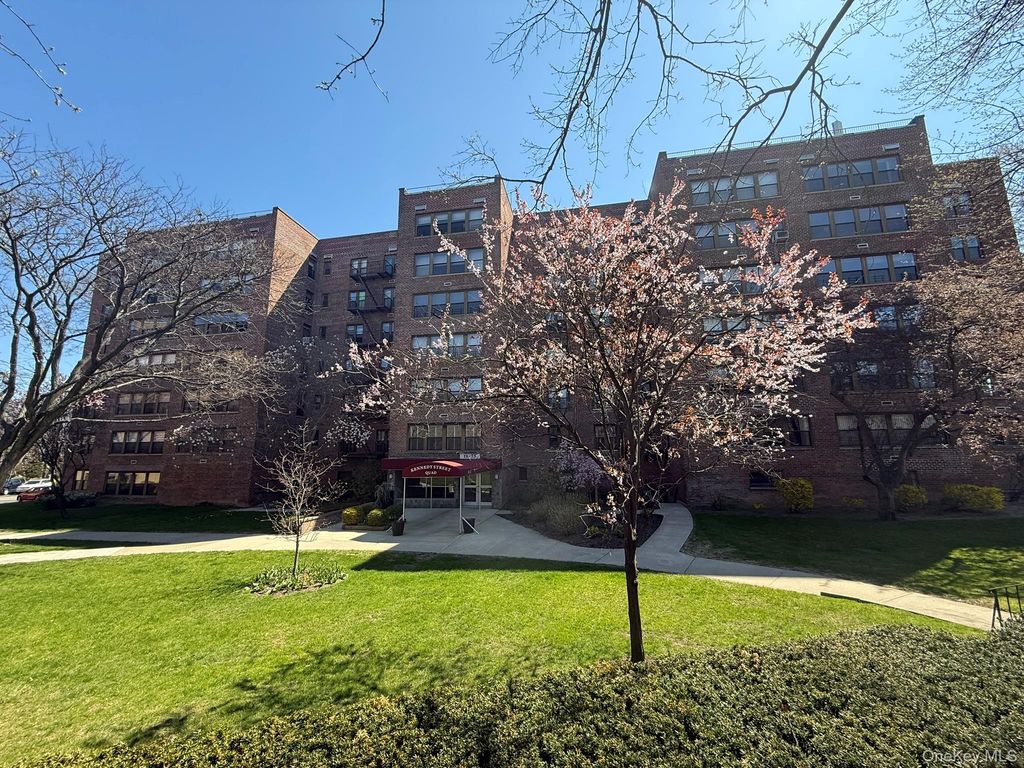 18-75 Corporal Kennedy Street 4A, Bayside, NY 11360