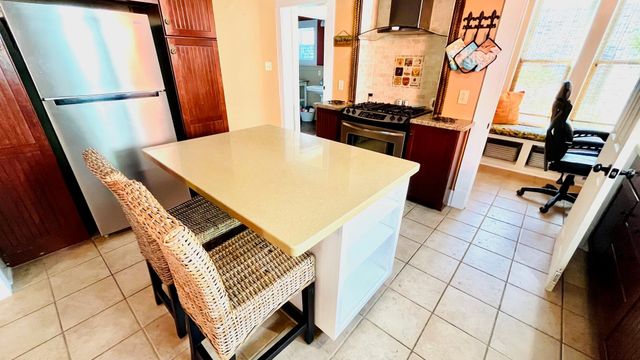 1609 Avenue O, Galveston, TX 77550