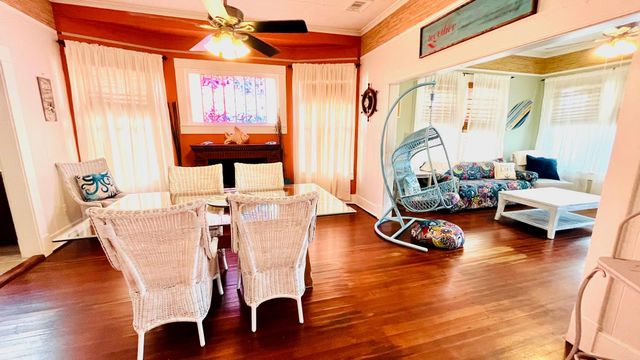 1609 Avenue O, Galveston, TX 77550
