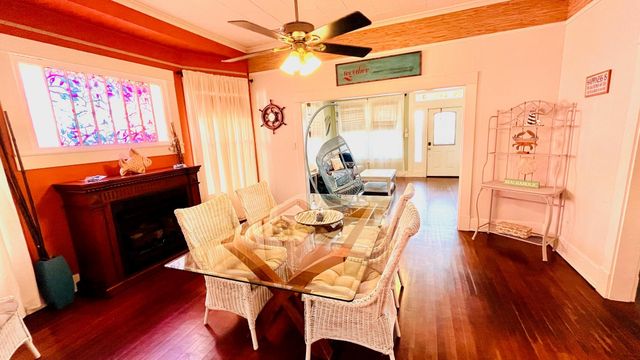 1609 Avenue O, Galveston, TX 77550