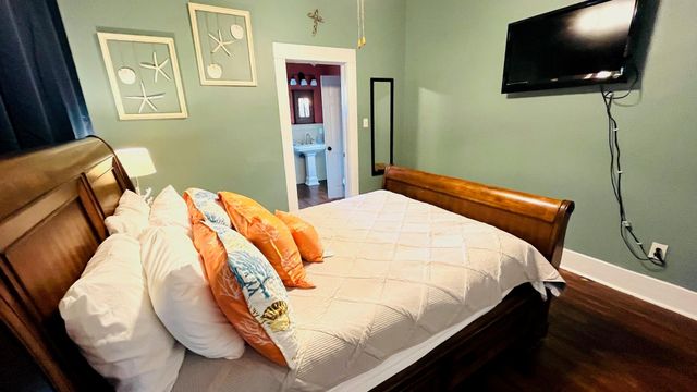 1609 Avenue O, Galveston, TX 77550