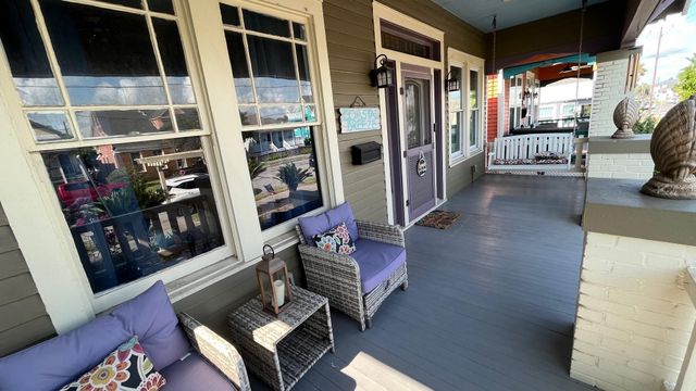 1609 Avenue O, Galveston, TX 77550