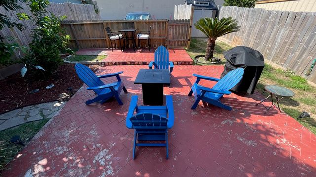 1609 Avenue O, Galveston, TX 77550