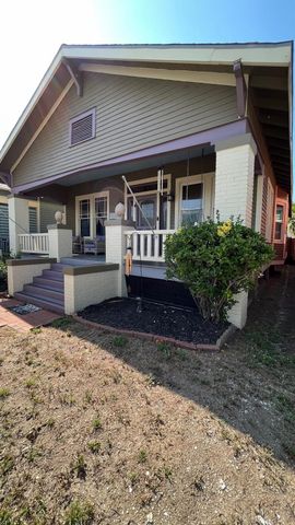 1609 Avenue O, Galveston, TX 77550