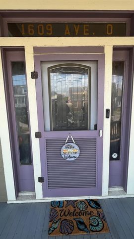 1609 Avenue O, Galveston, TX 77550