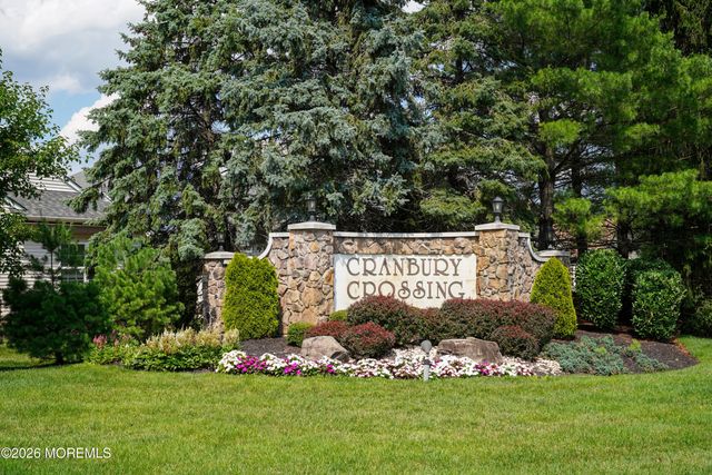 64 Vineyard Court, Monroe, NJ 08831