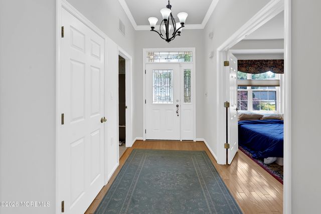 64 Vineyard Court, Monroe, NJ 08831