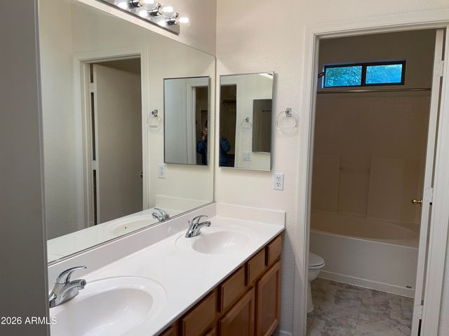8376 W MELINDA Lane, Peoria, AZ 85382