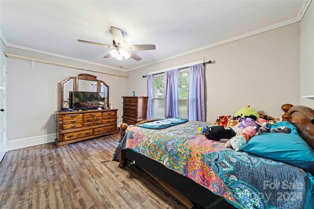 229 Friendship Drive, Ellenboro, NC 28040