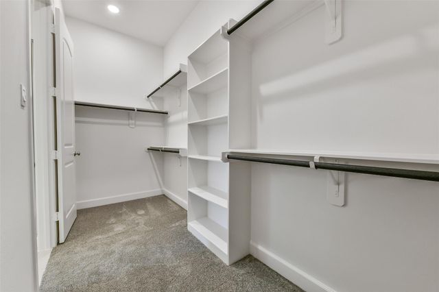 2517 S Houston Avenue, Pearland, TX 77581