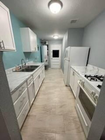 805 Ortiz Drive SE, Albuquerque, NM 87108