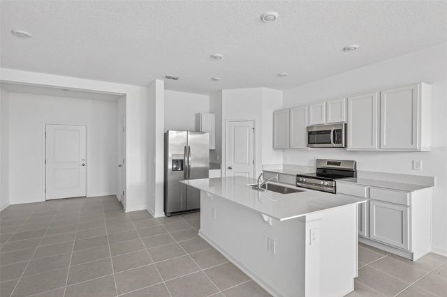 403 SOL VISTA DRIVE, Dundee, FL 33838