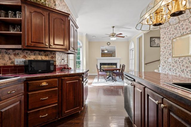 800 Sunset Mountain Drive, Chattanooga, TN 37421