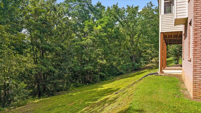 800 Sunset Mountain Drive, Chattanooga, TN 37421