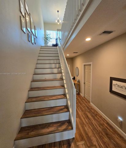 806 SE 14th St 806, Fort Lauderdale, FL 33316