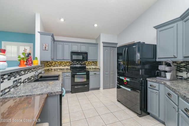 688 Naples Court, Melbourne, FL 32904