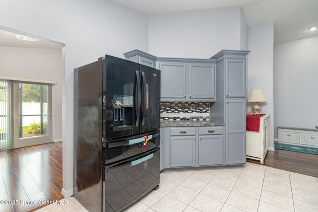 688 Naples Court, Melbourne, FL 32904