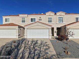 5690 Vista Hacienda Way 102, Sparks, NV 89436