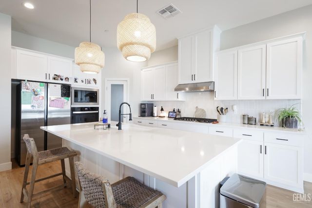 8810 Casella, Bakersfield, CA 93314