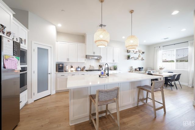 8810 Casella, Bakersfield, CA 93314