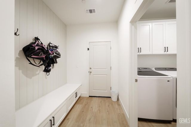 8810 Casella, Bakersfield, CA 93314