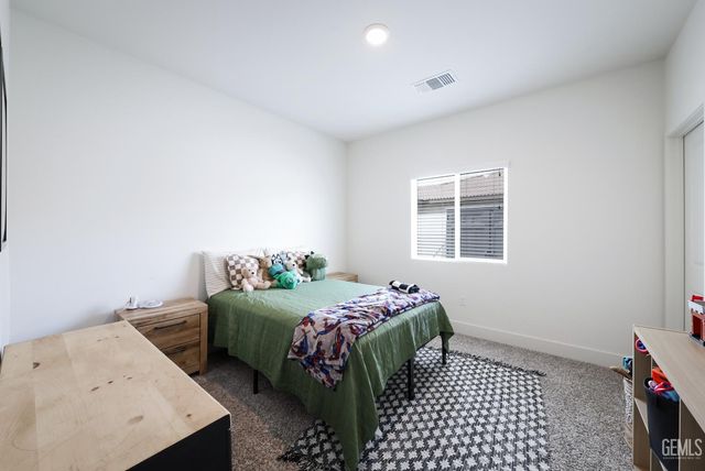 8810 Casella, Bakersfield, CA 93314