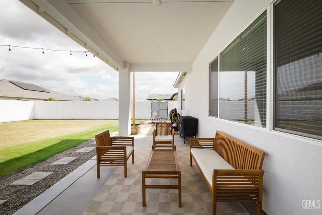 8810 Casella, Bakersfield, CA 93314