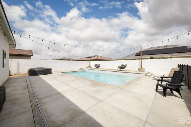 8810 Casella, Bakersfield, CA 93314