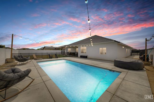 8810 Casella, Bakersfield, CA 93314