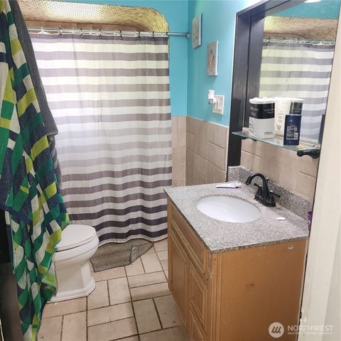 818 8th Avenue, Longview, WA 98632