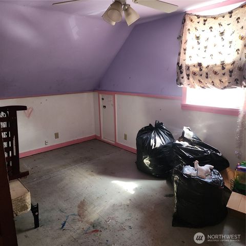 818 8th Avenue, Longview, WA 98632
