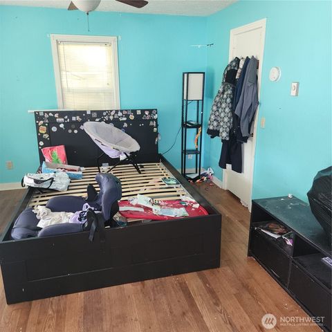 818 8th Avenue, Longview, WA 98632