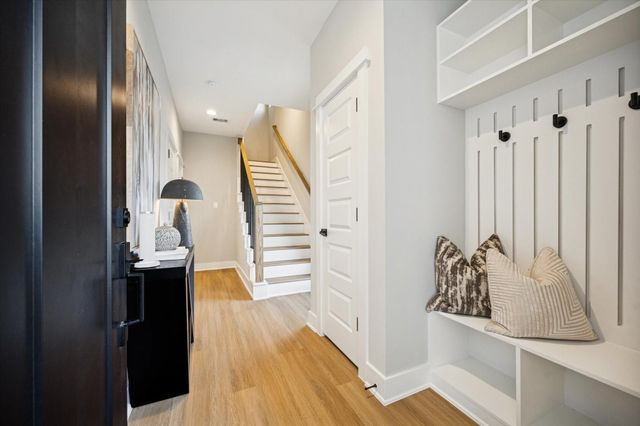 719 Thornton Road C, Houston, TX 77018