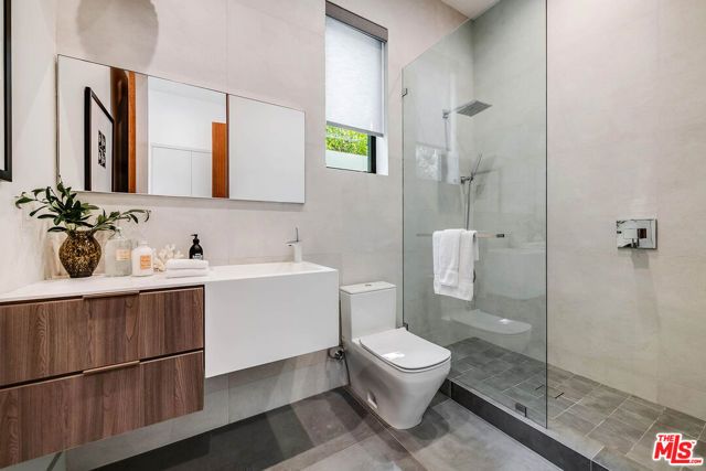 4530 Libbit Avenue, Encino (los Angeles), CA 91436