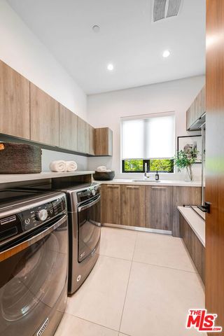 4530 Libbit Avenue, Encino (los Angeles), CA 91436