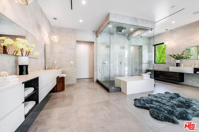 4530 Libbit Avenue, Encino (los Angeles), CA 91436