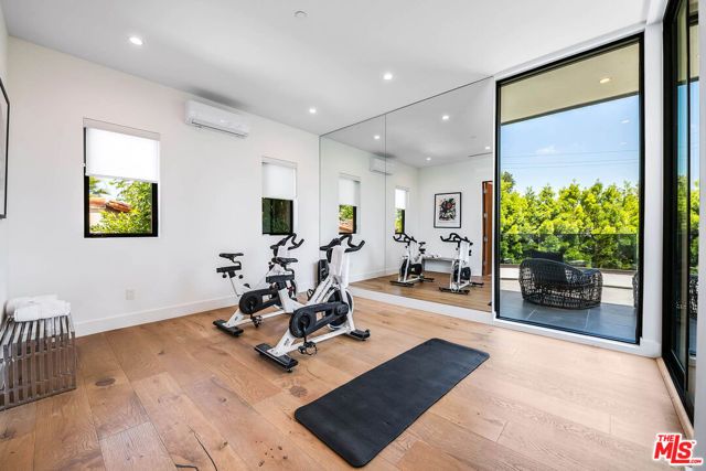 4530 Libbit Avenue, Encino (los Angeles), CA 91436