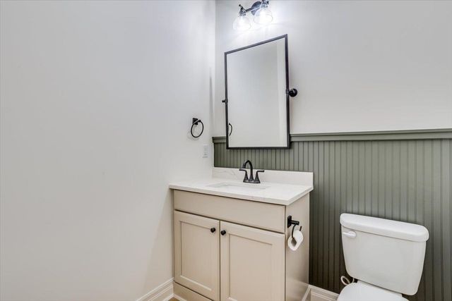 2799 N Curtis Ct, Wichita, KS 67205