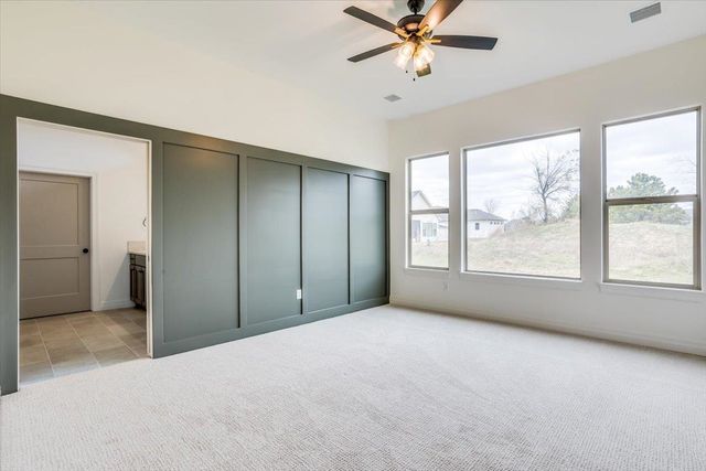 2799 N Curtis Ct, Wichita, KS 67205