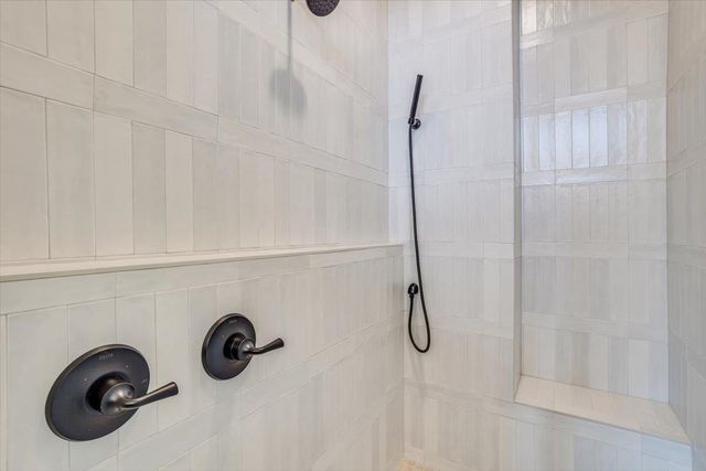 2799 N Curtis Ct, Wichita, KS 67205