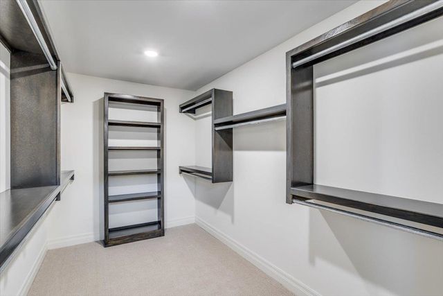 2799 N Curtis Ct, Wichita, KS 67205