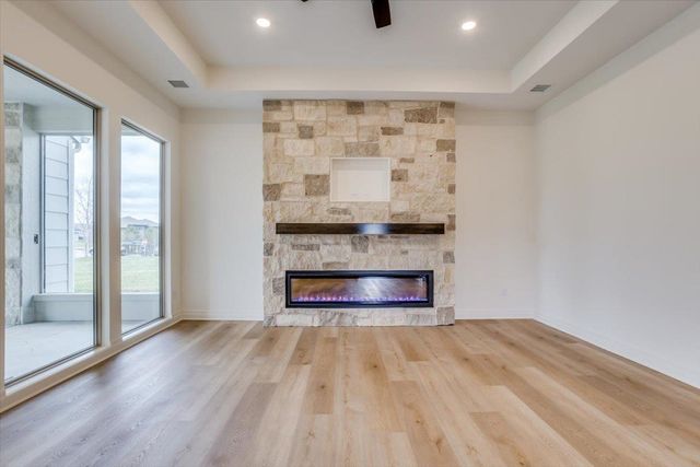 2799 N Curtis Ct, Wichita, KS 67205