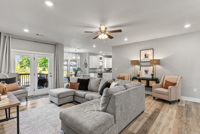 25 Canten Cove, Greenbrier, AR 72058