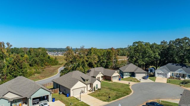 25 Canten Cove, Greenbrier, AR 72058