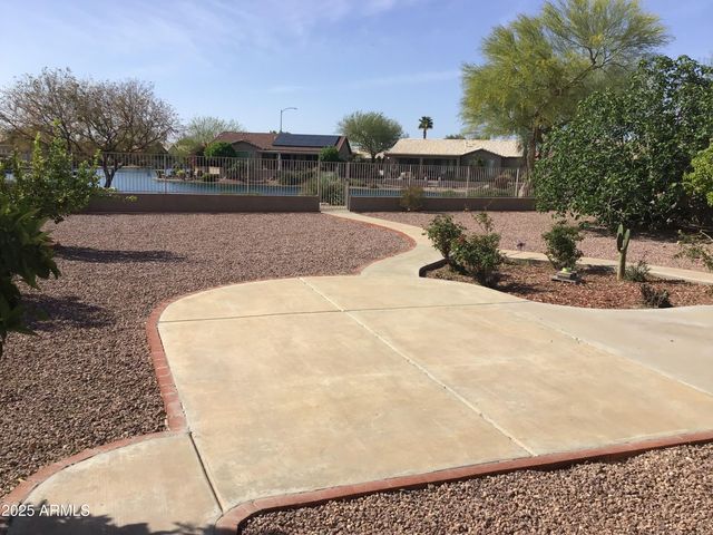 10956 W Cimarron Drive, Sun City, AZ 85373