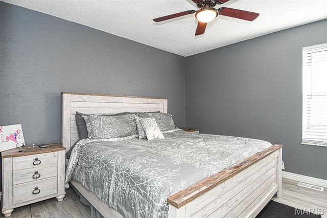 5408 Gloucester Road, High Ridge, MO 63049